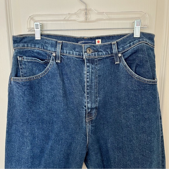 Levi’s 701 High Rise Straight Jeans - Picture 5 of 6